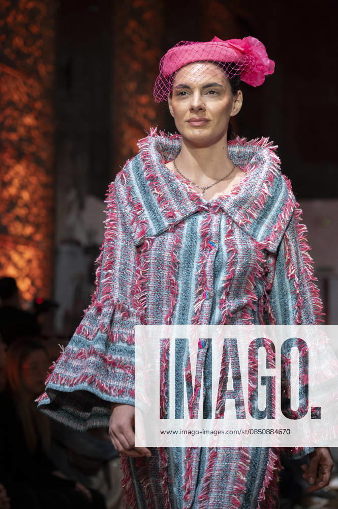 Telier Couture Fashion Week Madrid in Spain - 17 Mar 2026 A model walks the runway wearing a design by atelier couture during Fashion Week de Madrid in Fabric de Tapices. Madrid Spain