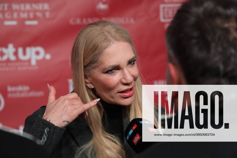 Sarah Kern at the premiere of the RTL documentary series Heino Karamba, Karacho, Kult at the Filmtheater Kitzbühel Kitzbühel