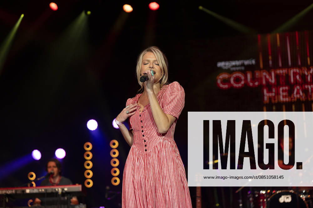 CRS 2026 - Amazon Music Presents Country Heat NASHVILLE, TENNESSEE - MARCH 18: Carter Faith performs at Omni Nashville Hotel on March 18, 2026 in Nashville, Tennessee Credit: Mickey Bernal AdMedia