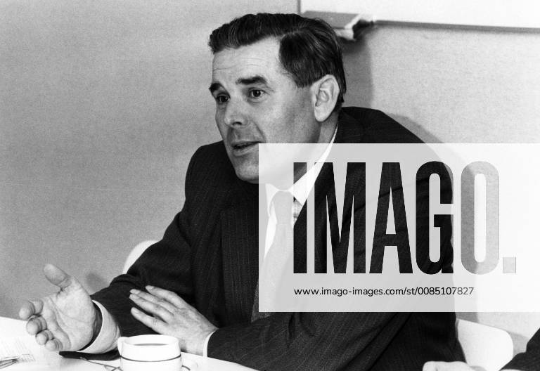 - The picture presents Bruges bishop Roger Vangheluwe, appointed by Pope John Paul II, at the occasion of a press conference. ARCHIVES x34471051x