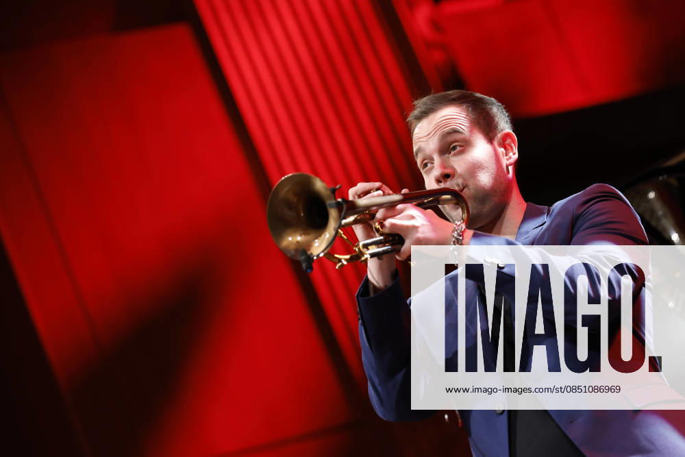 Musician Julian Wasserfuhr during his performance at the Westend event as part of Lit Cologne 2026 in the WDR Funkhaus at Wallrafplatz Cologne, 18 03 2026 NRW Germany