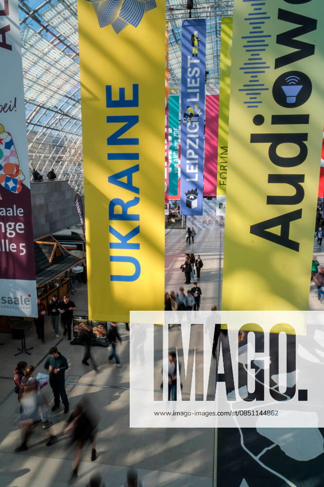 The Leipzig Book Fair opened its doors to visitors on 19 March 2026 A total of 2,044 publishers and media companies from 54 countries are taking part in the spring industry get-together until Sunday This years focus is on literature from the Danube region Almost 30 events are planned under the motto Danube Under Curr