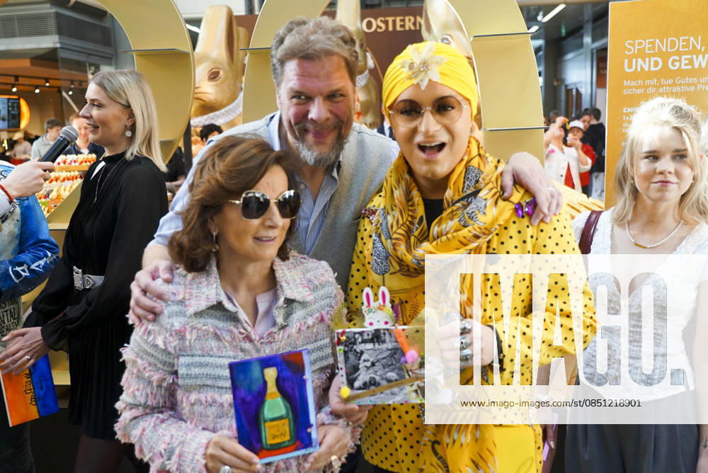 Cntv Claudia Obert Tetje Mierendorf Julian F M Stoeckel as guest at the Lind Goldhasen Easter Charity and celebration 20 years Europa Passage Thursday 19 03 2026 in Hamburg Hamburg Germany