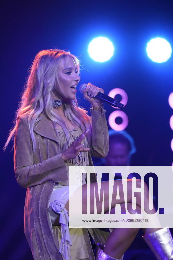 NASHVILLE, TENNESSEE MARCH 20 Shaylen performs at the Big Machine Label Group lunch and performance during CRS 2026 at Omni Nashville Hotel on March 20, 2026 in Nashville, Tennessee Credit Mickey Bernal AdMedia 454297 2026 03 20