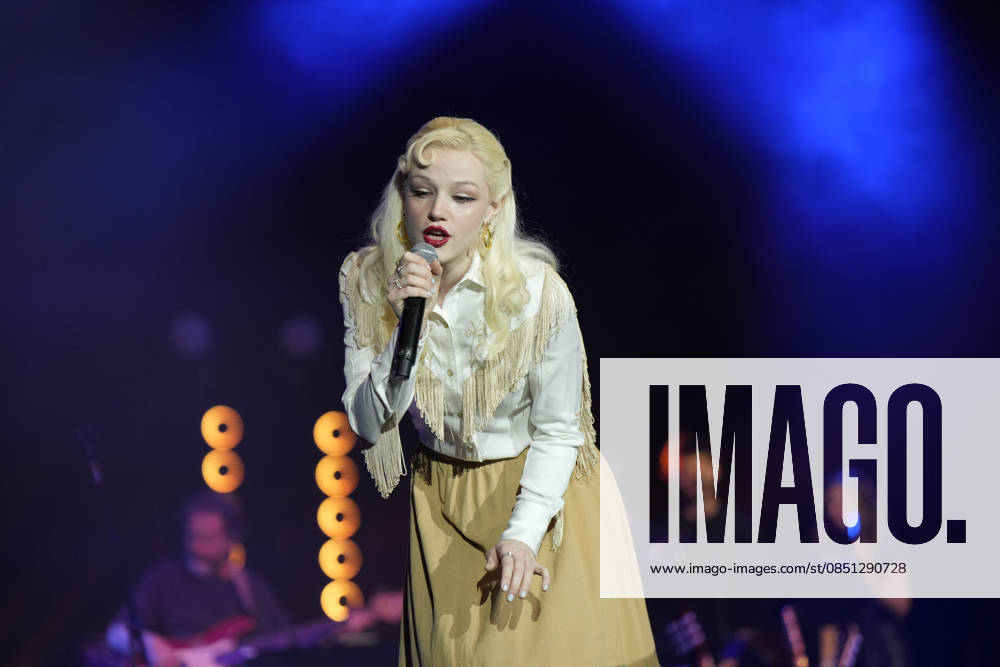 NASHVILLE, TENNESSEE - MARCH 20: Naomi Carman performs at the Big Machine Label Group lunch and performance during CRS 2026 at Omni Nashville Hotel on March 20, 2026 in Nashville, Tennessee. Credit: AdMedia. USA - ZUMAa123 20260320_zaa_a123_301