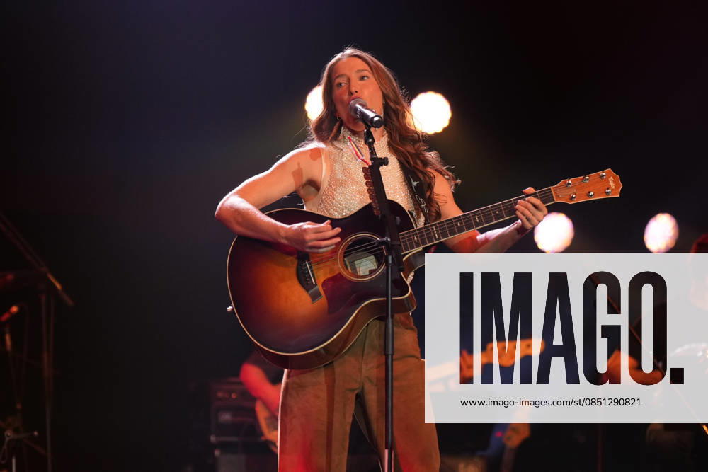 NASHVILLE, TENNESSEE -MARCH 20: Caroline Jones performs at the Big Machine Label Group lunch and performance during CRS 2026 at Omni Nashville Hotel on March 20, 2026 in Nashville, Tennessee. Credit: AdMedia. USA - ZUMAa123 20260320_zaa_a123_312