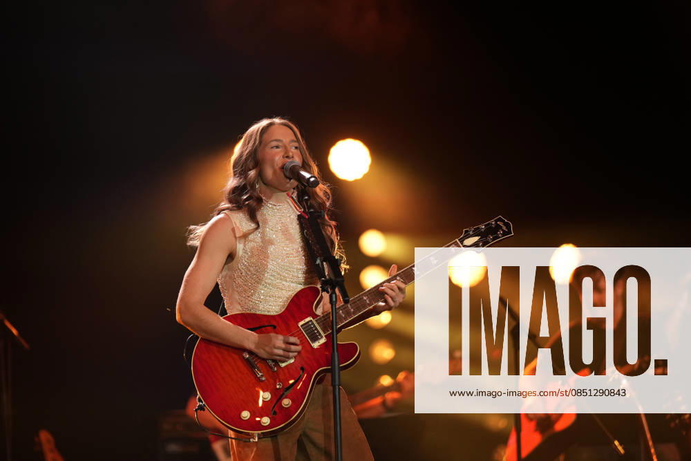 NASHVILLE, TENNESSEE -MARCH 20: Caroline Jones performs at the Big Machine Label Group lunch and performance during CRS 2026 at Omni Nashville Hotel on March 20, 2026 in Nashville, Tennessee. Credit: AdMedia. USA - ZUMAa123 20260320_zaa_a123_319