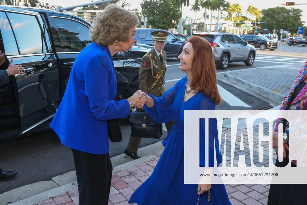 The Consul General of Spain in Miami, Belen Alfaro Hernández (R), greets Queen Sofía of Spain (L) upon her arrival to the event Florida, Cuba and the Caribbean in the American Revolution at the Freedom Tower in Miami, Florida, USA, 20 March 2026. Queen Sofia of Spain inaugurated America&Spain250 in Miami, an academic initiative commemorating the 250th anniversary of the founding of the United States and highlighting Spain s contributions to the American Revolution and the shared history between the two countries, as part of her three-day visit to Florida. Queen Sofia inaugurates America&Spain250 in Miami to celebrate the 250th anniversary of the USA !ACHTUNG: NUR REDAKTIONELLE NUTZUNG!
