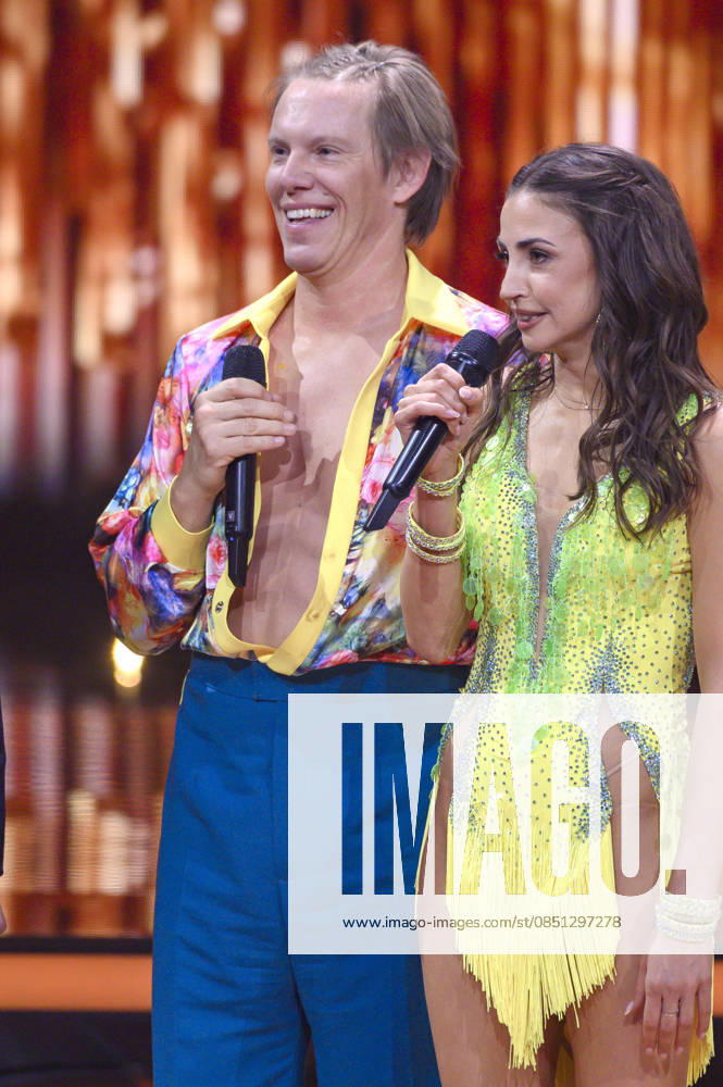 Simon Gosejohann with Ekaterina Leonova in the third live show of the 19th season of the RTL dance show Let s Dance at the MMC Coloneum Cologne, 20 03 2026 Foto:xW.xRanderathx xFuturexImagex lets_dance2003_6399