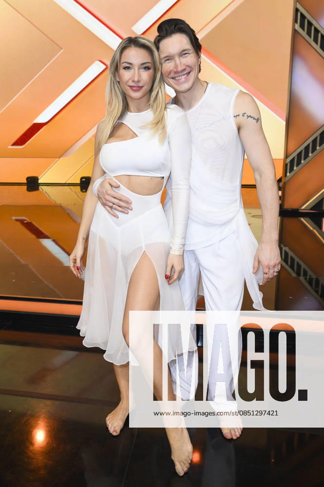 Anna Carina Woitschack with Evgeny Vinokurov in the third live show of season 19 of the RTL dance show Let s Dance at the MMC Coloneum Cologne, 20 03 2026 Foto:xW.xRanderathx xFuturexImagex lets_dance2003_6509
