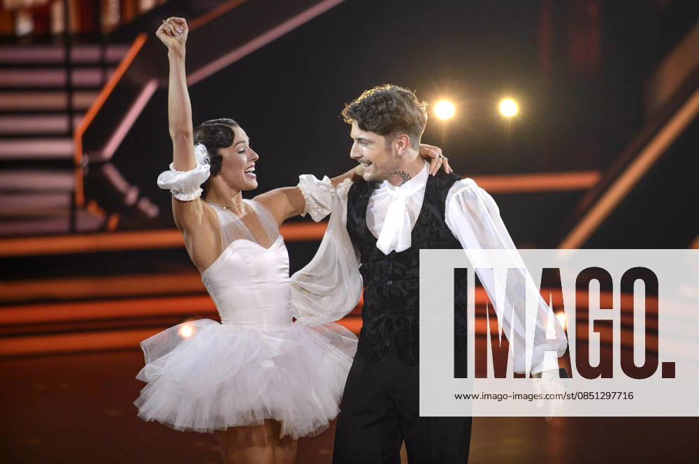 Willi Banner with Patricija Ionel in the third live show of the 19th season of the RTL dance show Let s Dance at the MMC Coloneum Cologne, 20 03 2026 Foto:xW.xRanderathx xFuturexImagex lets_dance2003_6575
