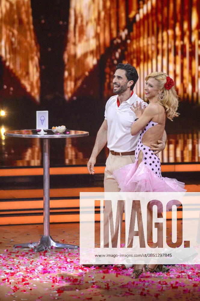 Jan Kittmann with Kathrin Menzinger in the third live show of the 19th season of the RTL dance show Let s Dance at the MMC Coloneum Cologne, 20 03 2026 Foto:xW.xRanderathx xFuturexImagex lets_dance2003_6674