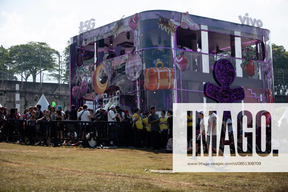 SaO PAULO, SP - 21.03.2026: LOLLAPALOOZA BRASIL 2026 - Queues at the Vivo activation on Saturday afternoon (21), the second day of the Lollapalooza festival, held at the Interlagos racetrack in Sao Paulo, SP. x2909268x RodileixMorais