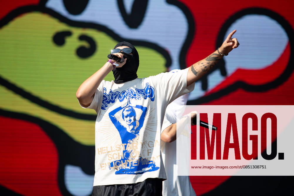 SaO PAULO, SP - 21.03.2026: LOLLAPALOOZA BRASIL 2026 - Show by the hip-hop duo FEBRE90S, formed by Puma PJL and SonoTWS, on the afternoon of this Saturday (21), second day of the Lollapalooza festival, held at the Interlagos racetrack in Sao Paulo, SP. x2909294x RodileixMorais