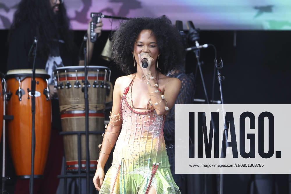 Agnes Nunes will perform at Lollapalooza Brazil 2026 in Sao Paulo. Sao Paulo (SP), March 21, 2026 Lollapalooza Brazil Show Agnes Nunes Singer and songwriter Agnes Nunes performs during the Lollapalooza Brazil festival, held at the Interlagos racetrack in the southern part of Sao Paulo. The event brings together national and international artists for three days of shows and musical attractions. (Foto: Leco Viana Thenews2 imago images) Agnes Nunes will perform at Lollapalooza Brazil 2026 in Sao Paulo.
