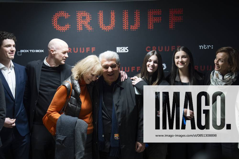 AMSTERDAM - Jordi and Danny Cruijff together with Barcelona President Joan Laporta prior to the world premiere of the four-part documentary Cruijff in the Johan Cruijff ArenA. JEROEN JUMELET ANP netherlands out - belgium out