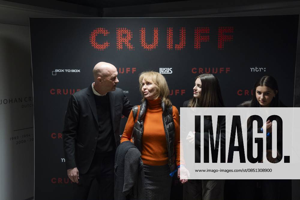 AMSTERDAM - Jordi and Danny Cruijff prior to the world premiere of the four-part documentary Cruijff in the Johan Cruijff ArenA. JEROEN JUMELET ANP netherlands out - belgium out