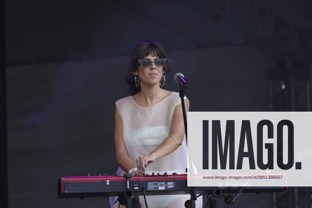 Papisa will perform at Lollapalooza Brazil 2026 in Sao Paulo. Sao Paulo (SP), March 22, 2026 Lollapalooza Brazil Show Papisa Singer and songwriter Papisa performs during the Lollapalooza Brazil festival, held at the Interlagos racetrack in the southern part of Sao Paulo. The event brings together national and international artists for three days of shows and musical attractions, this Sunday, March 23, 2026. (Foto: Leco Viana Thenews2 imago images) Papisa will perform at Lollapalooza Brazil 2026 in Sao Paulo.