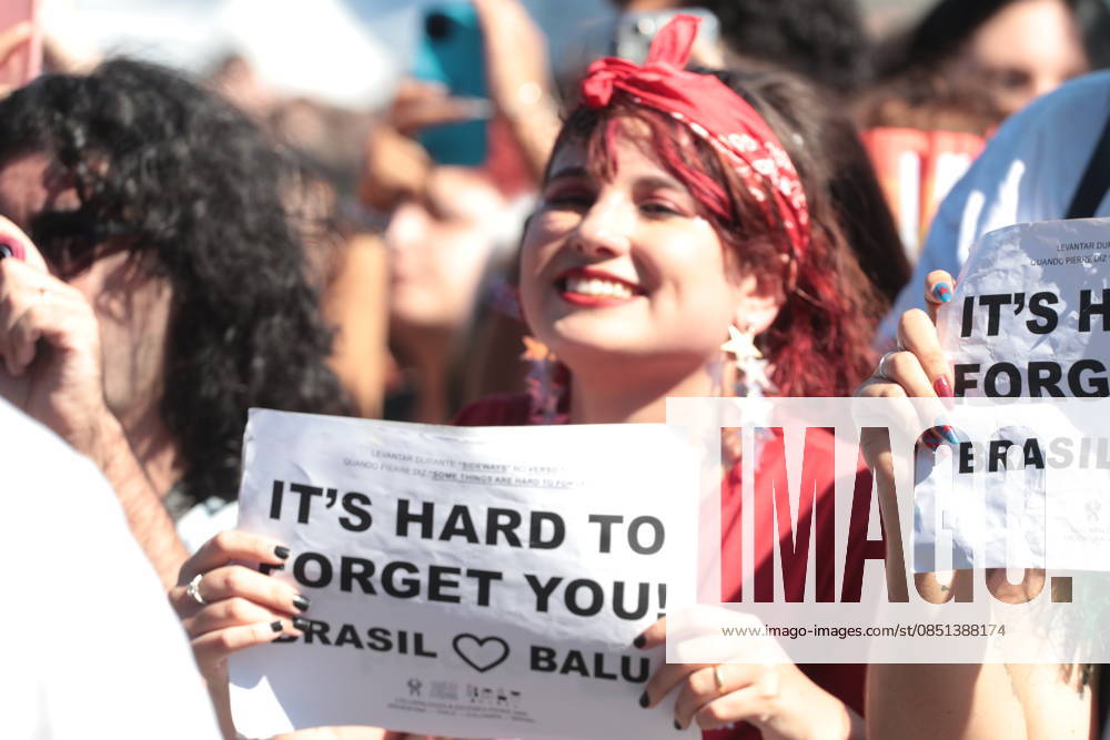 SaO PAULO, SP - 22.03.2026: LOLLAPALOOZA BRASIL 2026 - Fans of the band Balu Brigada at the Flying Fish stage barrier early this Sunday afternoon (22), at Lollapalooza 2026. The festival takes place at the Interlagos racetrack, in the south of Sao Paulo. x2910044x Angà licaxAlves