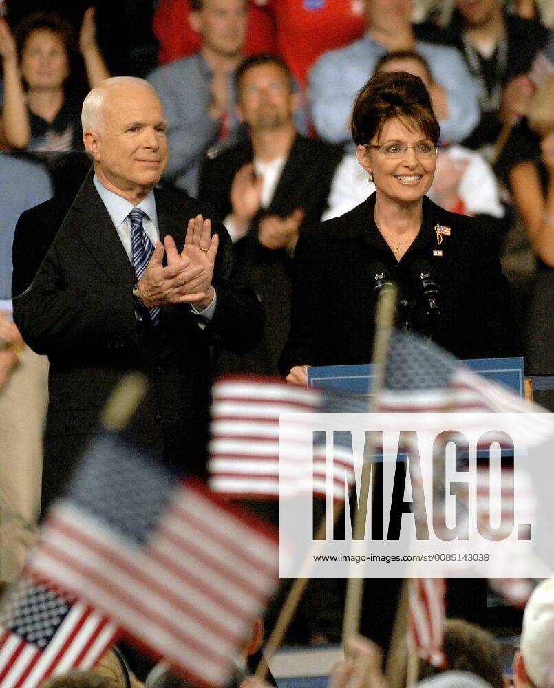 In this August 29, 2008 file photo, Republican presumptive presidential nominee Sen. John McCain (R-AZ) introduces Alaska Gov. Sarah Palin (R) as his running mate during a campaign stop in Dayton, Ohio. Senator McCain died August 28, 2018 at the age of 81. WAX20180825216 JOHNxSOMMERSxII