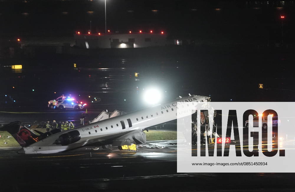 Air Canada plane collides with fire truck at LaGuardia, killing 2, injuring others NEW YORK, UNITED STATES - MARCH 23: Passenger plane collides with a fire truck while landing at LaGuardia Airport, killing the pilot and copilot and injuring two others on March 23, 2026, in New York, United States. Selcuk Acar Anadolu New York United States. Editorial use only. Please get in touch for any other usage.