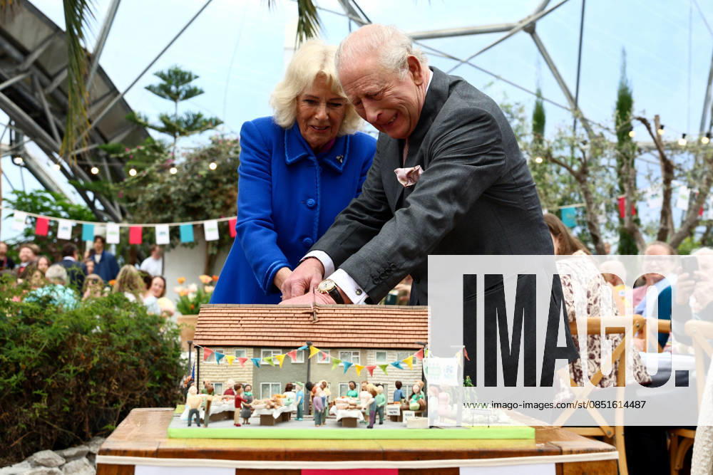 Britain s King Charles and Queen Camilla visit Cornwall, UK, 24 March 2026 Britain s King Charles and Queen Camilla cut a commemorative cake to mark the 25th anniversary of The Eden Project, in Cornwall, Britain, March 24, 2026., Credit:Toby Shepheard Avalon United Kingdom, Cornwall