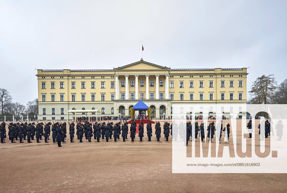 State Visit Of The King And Queen Of Belgium To Norway - Day 1 Official visit of the king Philippe and the queen Mathilde in Norway, arrival of TTMM and welcome King Harald, Queen Sonja and HRH Crown Princess Mette-Marit in the castle of Oslo. The Princess was inside the castle for the ceremony of gift of presents, on March, 2026, in Oslo, Norway. Photo by Olivier Polet ABACAPRESS.COM Oslo Norway