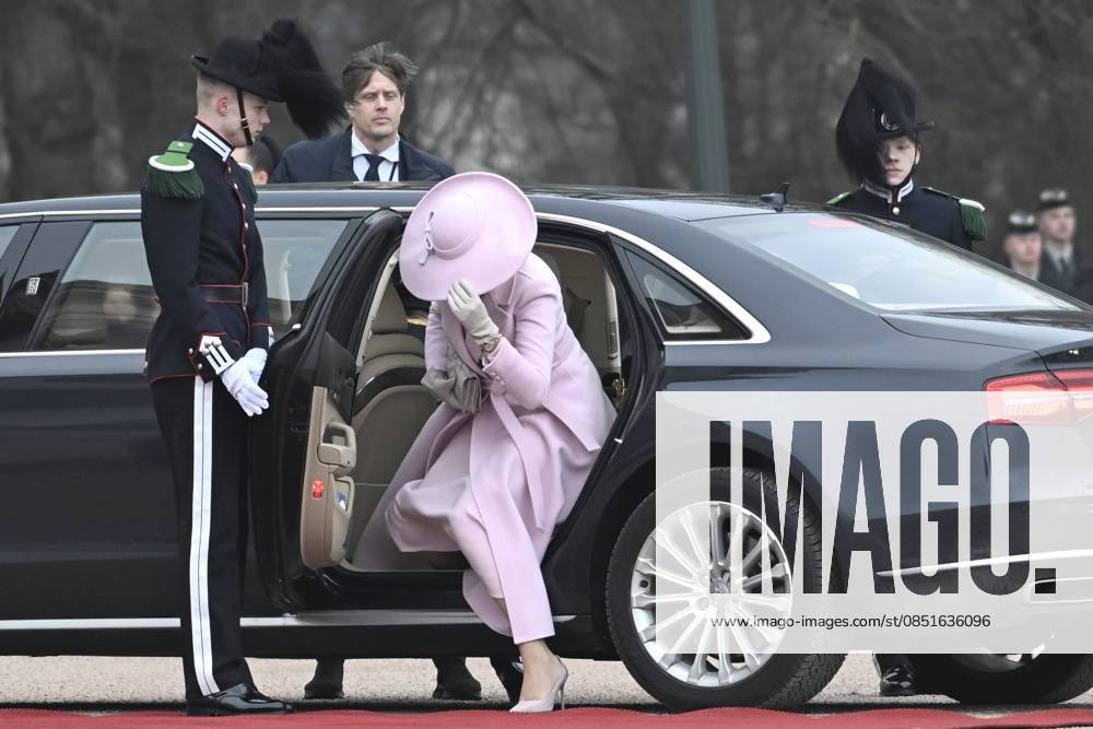 State Visit of King Philippe and Queen Mathilde to Norway (Day 1) OSLO, NORWAY - MARCH 24 : State Visit of King Philippe and Queen Mathilde to Norway (Day 1) : Official welcoming ceremony at the Royal Palace : 1) Outside: arrival of Queen Mathilde on March 24, 2026 in Oslo, Norway, 24 03 2026 Oslo Norway