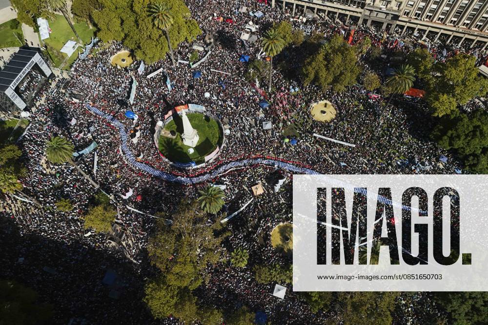 A drone view a demonstration to mark the 50th anniversary of Argentina s 1976 military coup, at Plaza de Mayo square. Buenos Aires Argentina - ZUMAb292 20260324_znp_b292_002