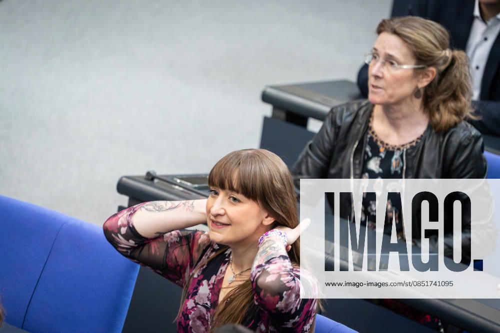 Heidi Reichinnek, parliamentary group leader of the Left Party in the plenary chamber of the German Bundestag Questioning of the Federal Government in the German Bundestag on 25 03 2026, Berlin Berlin Germany Bundestag