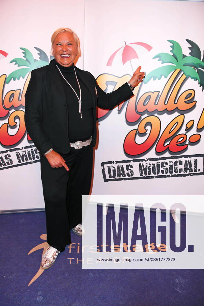 Meike Buschening Kaffenberger at the premiere of MALLE OLE DAS MUSICAL DAS BALLERT at the First Stage Theater in Hamburg on 25 03 2026