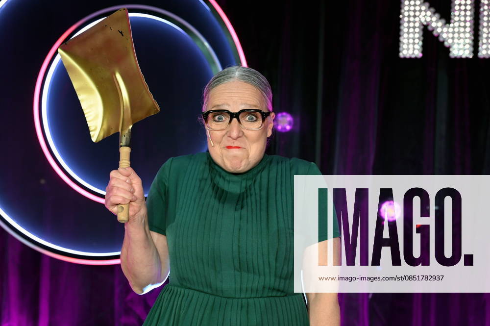Comedian and cabaret artist Rosemie Warth as a guest on the ARD show Ladies Night - the only comedy and cabaret show with an all-female cast on German-speaking television