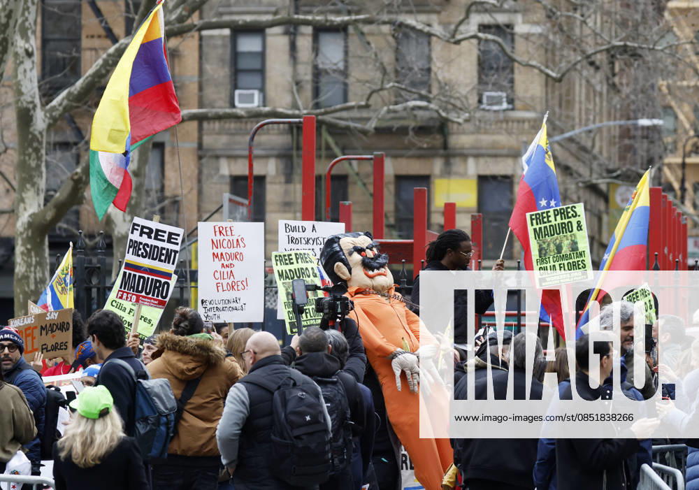 Protesters gather outside at Manhattan Court where ousted Venezuelan President Nicolas Maduro will appear for a hearing on Thursday, March 26, 2026 in New York City. Lawyers for the former Venezuelan president Maduro are expected to push for the dismissal of his drug trafficking charges at this court appearance. NYP20260326102 JOHNxANGELILLO