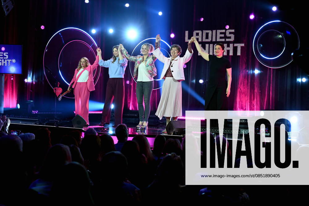 Miss Allie, l r, Victoria Abelmann Brockmann, Lisa Feller, Lioba Albus and Eva Eiselt on stage at the ARD show Ladies Night the only comedy and cabaret show with an all-female cast on German-speaking television Broadcast date 18 04 2026 Das Erste