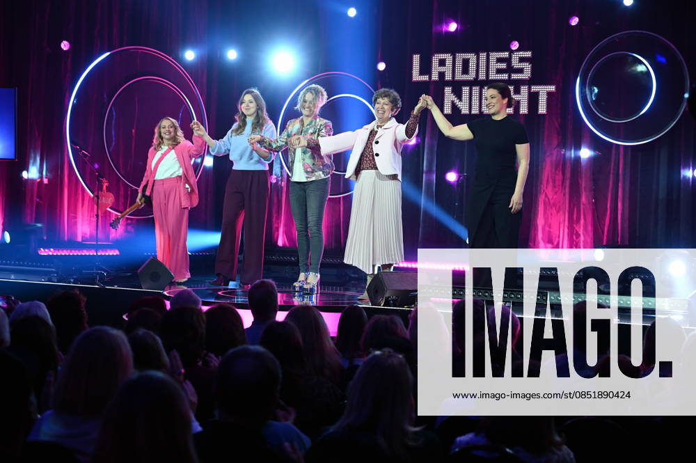Miss Allie, l r, Victoria Abelmann Brockmann, Lisa Feller, Lioba Albus and Eva Eiselt on stage at the ARD show Ladies Night the only comedy and cabaret show with an all-female cast on German-speaking television Broadcast date 18 04 2026 Das Erste