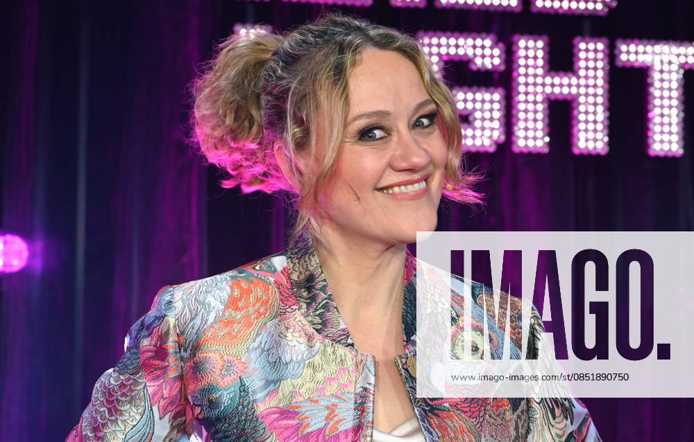 Comedian Lisa Feller as host of the ARD show Ladies Night, the only comedy and cabaret show with an all-female cast on German-speaking television