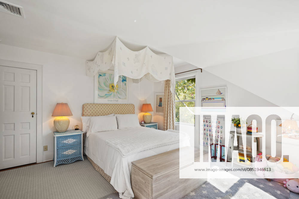 Drew Barrymore is selling her huge historic 1740s estate just TWO years after she bought it for eye-watering £3.7m Story from Jam Press (Drew Barrymore Estate) Pictured: The £3.7m estate. Drew Barrymore is selling her huge historic 1740s estate just TWO years after she bought it for eye-watering £3.7m Hollywood star Drew Barrymore is selling her huge estate just two years after she bought it. The actress and talk show host has listed her sprawling home for .99m (£3.7m). The historic six-bedroom, nine-bathroom estate in Harrison, Westchester County, New York, has nearly 12 acres of land and dates back to the 1740s. Barrymore bought it as a convenient countryside escape from New York City, where she films her talk show. But it needed a