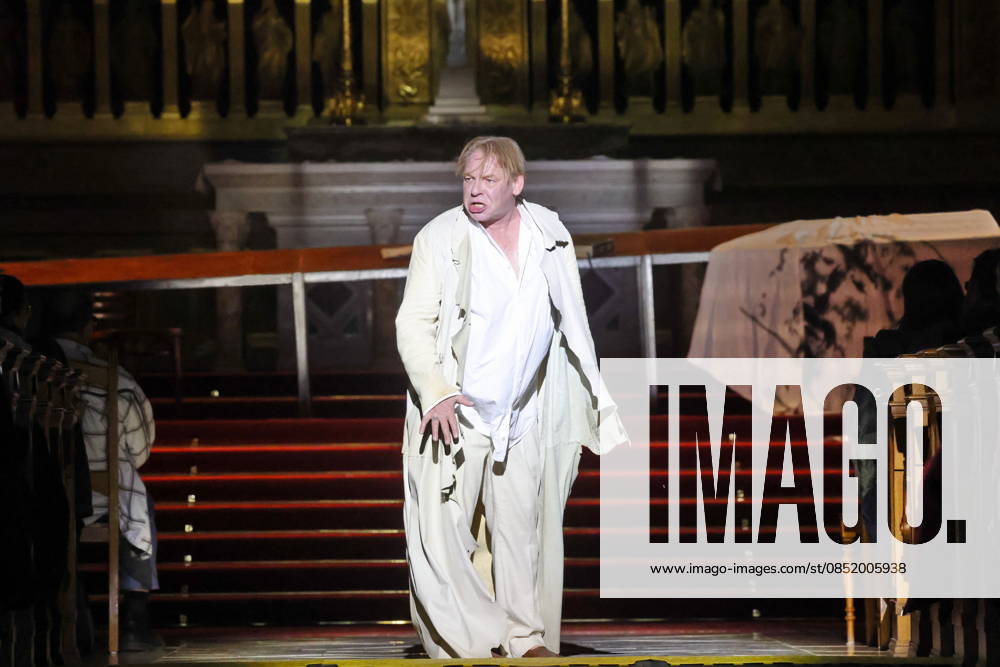Ben Becker, actor, on anniversary tour for 10 years of ÒI, JudasÓ live at Berlin Cathedral, Berlin, Berlin