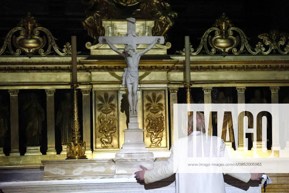 Ben Becker, actor, on anniversary tour for 10 years of ÒI, JudasÓ live at Berlin Cathedral, Berlin, Berlin