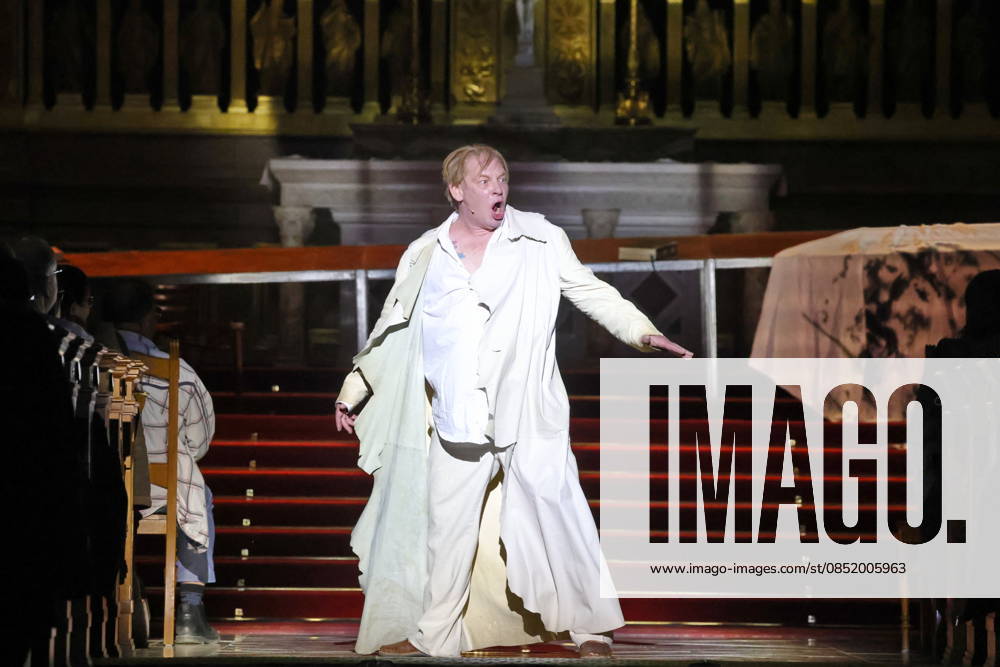 Ben Becker, actor, on anniversary tour for 10 years of ÒI, JudasÓ live at Berlin Cathedral, Berlin, Berlin