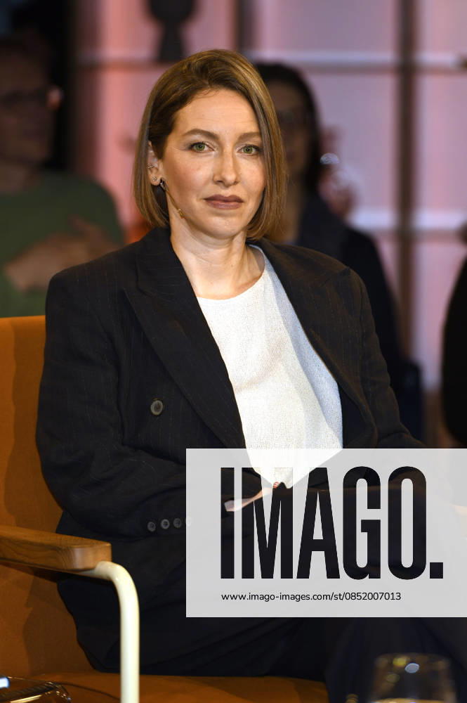 Katharina Willinger at the recording of the RB talk show 3nach9 at Radio Bremen Studio Bremen, 27 03 2026 Foto:xC.xNiehausx xFuturexImagex 3nach9_6307