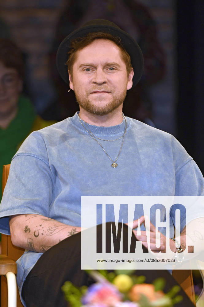 Johannes Oerding at the recording of the RB talk show 3nach9 at Radio Bremen Studio Bremen, 27 03 2026 Foto:xC.xNiehausx xFuturexImagex 3nach9_6317