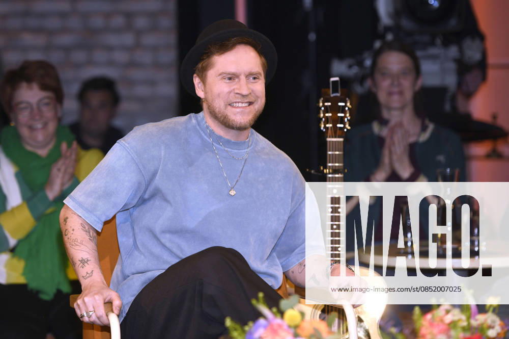 Johannes Oerding at the recording of the RB talk show 3nach9 at Radio Bremen Studio Bremen, 27 03 2026 Foto:xC.xNiehausx xFuturexImagex 3nach9_6319