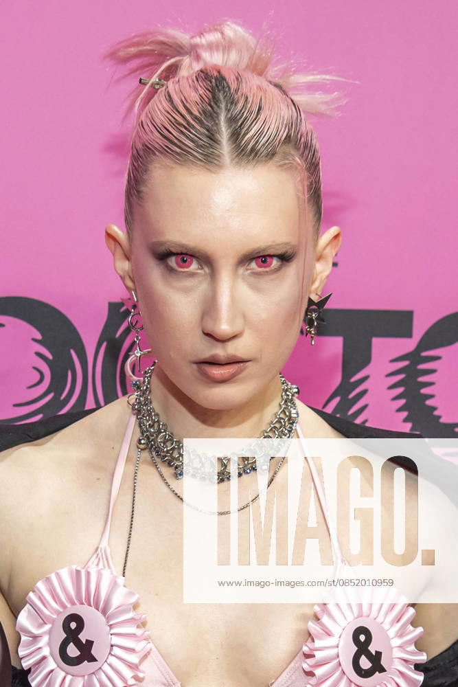 ABB POLYTON Floss, singer on the red carpet at the Polyton Music Prize Award Ceremony 2026 at Atelier GardensBerkin on Wednesday 25 03 2026 in Berlin Berlin Germany