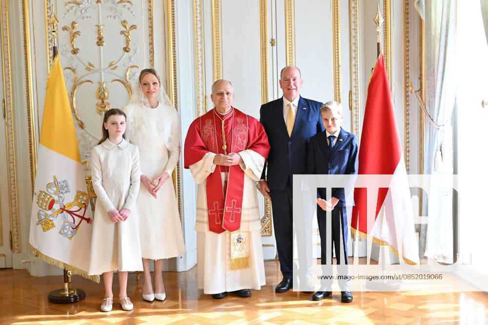 Pope Leo XIV with Prince Albert II of Monaco, Princess Charlène,Prince Jacques and Princess Gabriella Meeting at the Pricnier Palace and official photo Historic visit of Pope Leo XIV to Monaco on March 28, 2026 Bruno Bebert Dominique Jacovides Bestimage Pope Leo XIV s meeting with Prince Albert II of Monaco and Princess Charlene at the Prince s Palace Historic visit of Pope Leo XIV to Monaco on March 28, 2026 Monaco