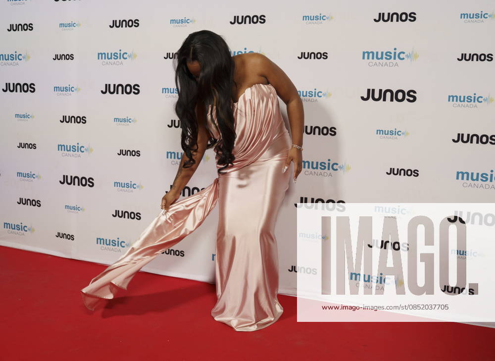 Hamilton, On, CAN: Savannah Re, nominated for Traditional R&B Soul Recording of the Year, on the red carpet at the 2026 Juno Awards Gala in Hamilton, Ont. on Saturday, March 28, 2026. Hamilton CAN - ZUMAc35_ 20260328_zaf_c35_157