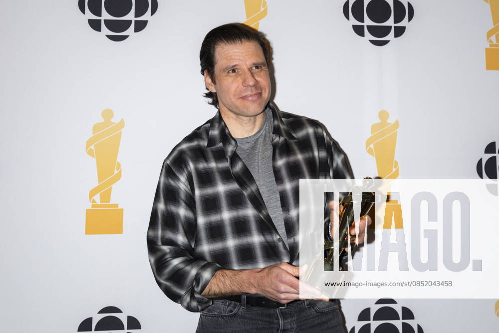 Bahamas poses for photos after winning Adult Alternative Album of the Year during the 2026 Juno Awards Gala in Hamilton, Saturday, March 28, 2026. Hamilton Canada - ZUMAc35_ 20260328_zaf_c35_194