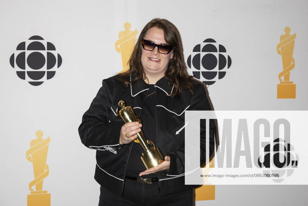Mariel Buckley poses for photos after winning Contemporary Roots Album of the Year during the 2026 Juno Awards Gala in Hamilton, Saturday, March 28, 2026. Hamilton Canada - ZUMAc35_ 20260328_zaf_c35_230