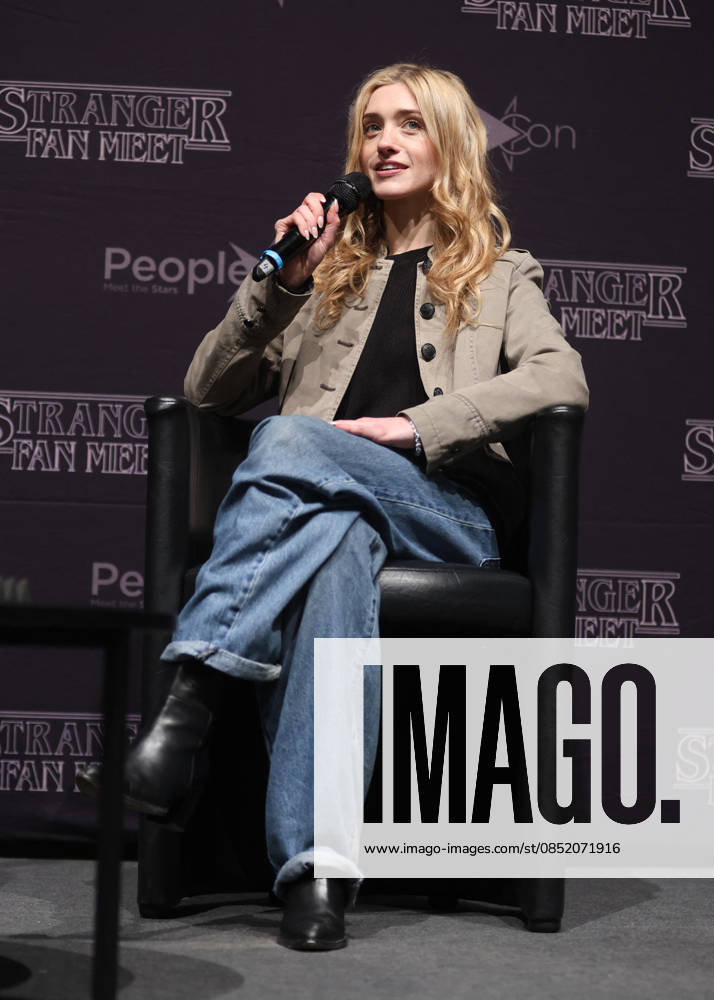 Exclusive Natalia Dyer at the SFM9 Stranger Things Cult Series Convention at the Villepinte Exhibition Center on March 28, 2026 Denis Guignbourg Bestimage Exclusive For Germany call for price SFM9 Stranger Things Cult Series Convention at the Villepinte Exhibition Center on March 28, 2026 Paris France