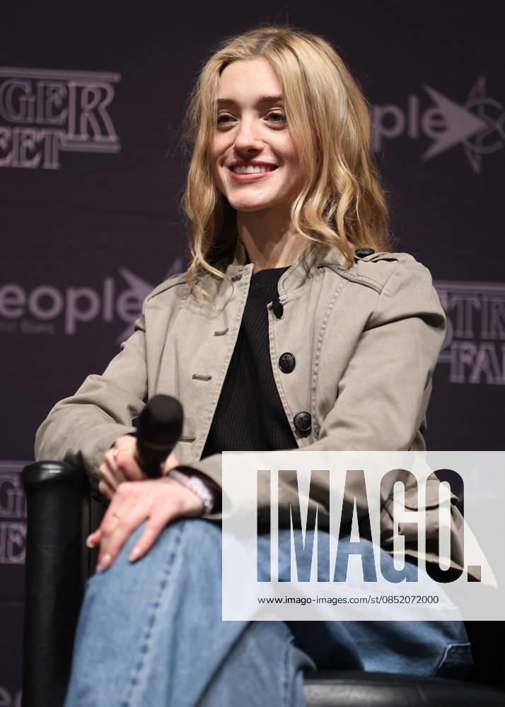Exclusive Natalia Dyer at the SFM9 Stranger Things Cult Series Convention at the Villepinte Exhibition Center on March 28, 2026 Denis Guignbourg Bestimage Exclusive For Germany call for price SFM9 Stranger Things Cult Series Convention at the Villepinte Exhibition Center on March 28, 2026 Paris France
